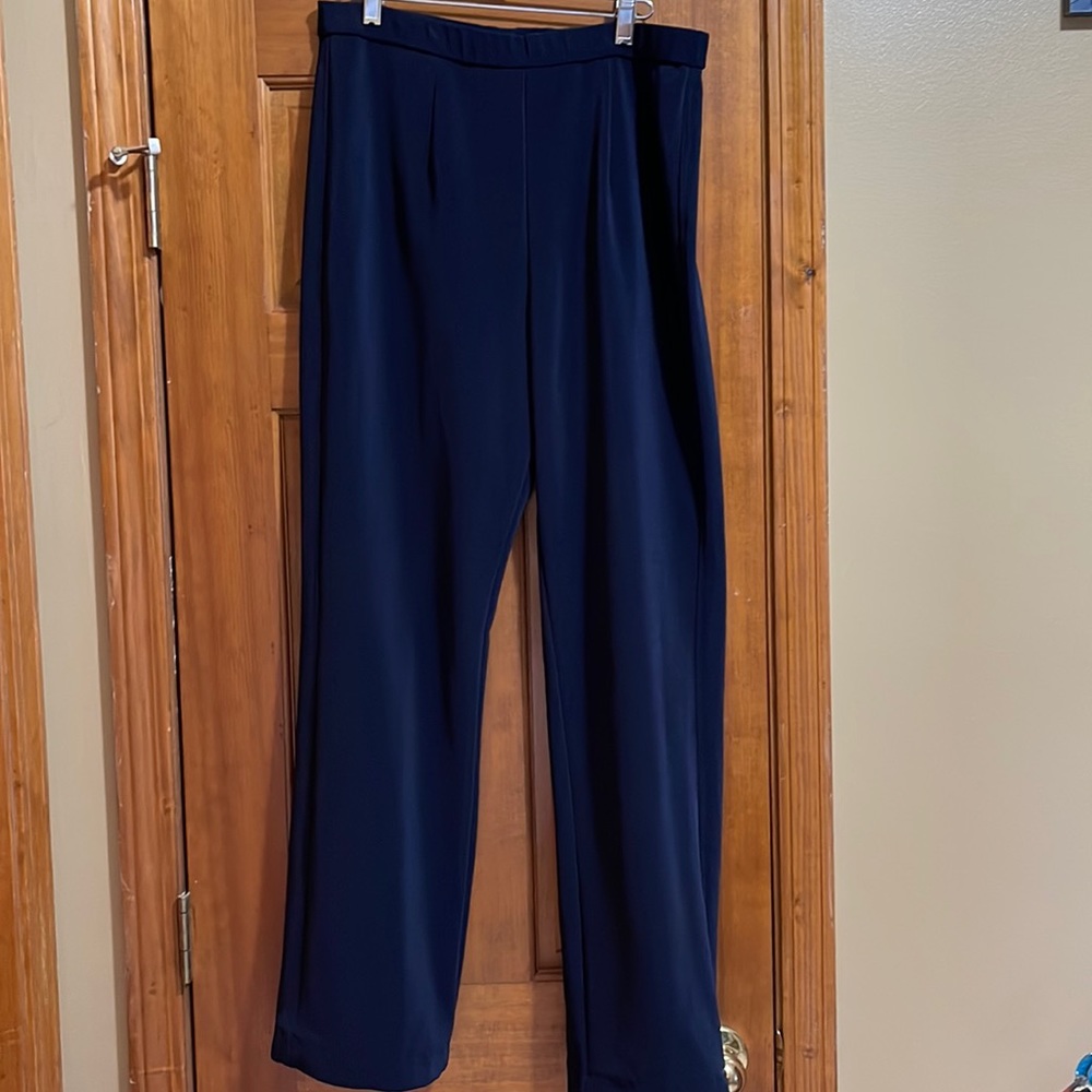 Chico’s size 2 navy blue pants